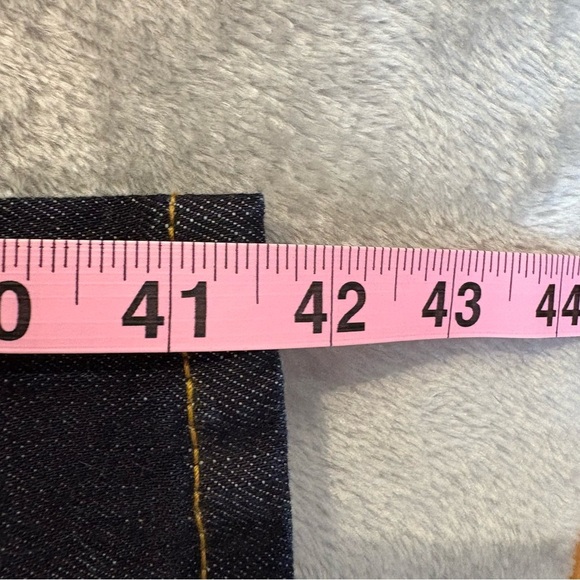 VS Low Rise 5 Flare Dark Denim Jeans Wmn’s Sz 4 Victoria’s Secret - Picture 5 of 10